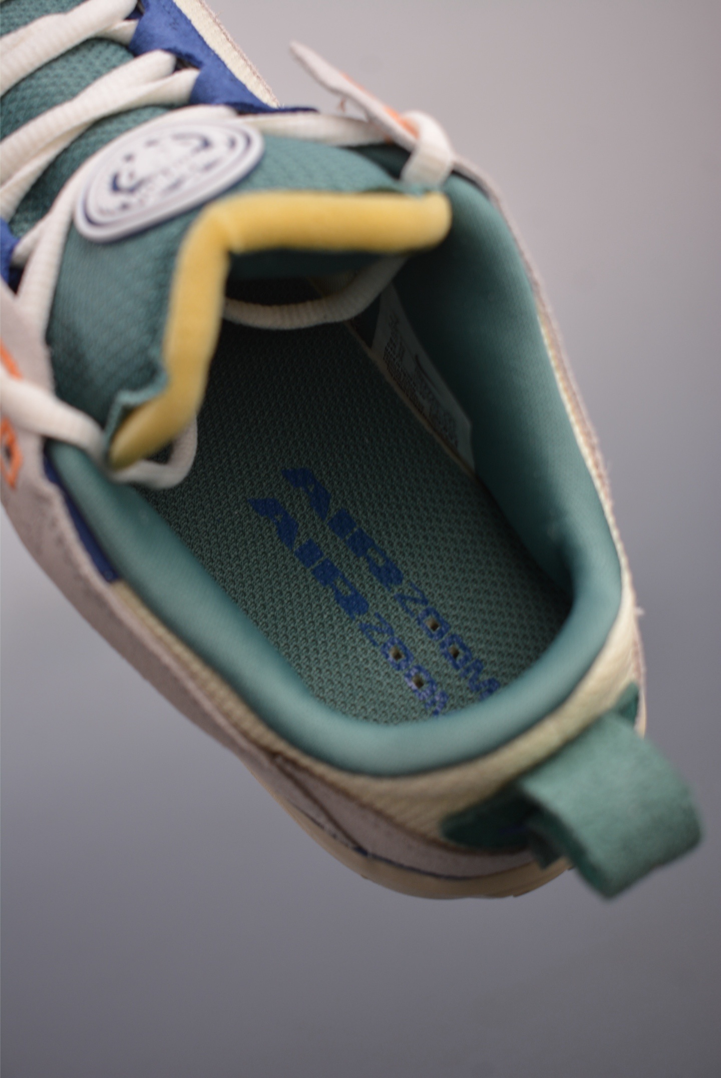 Nike-100$-S1991 gallery