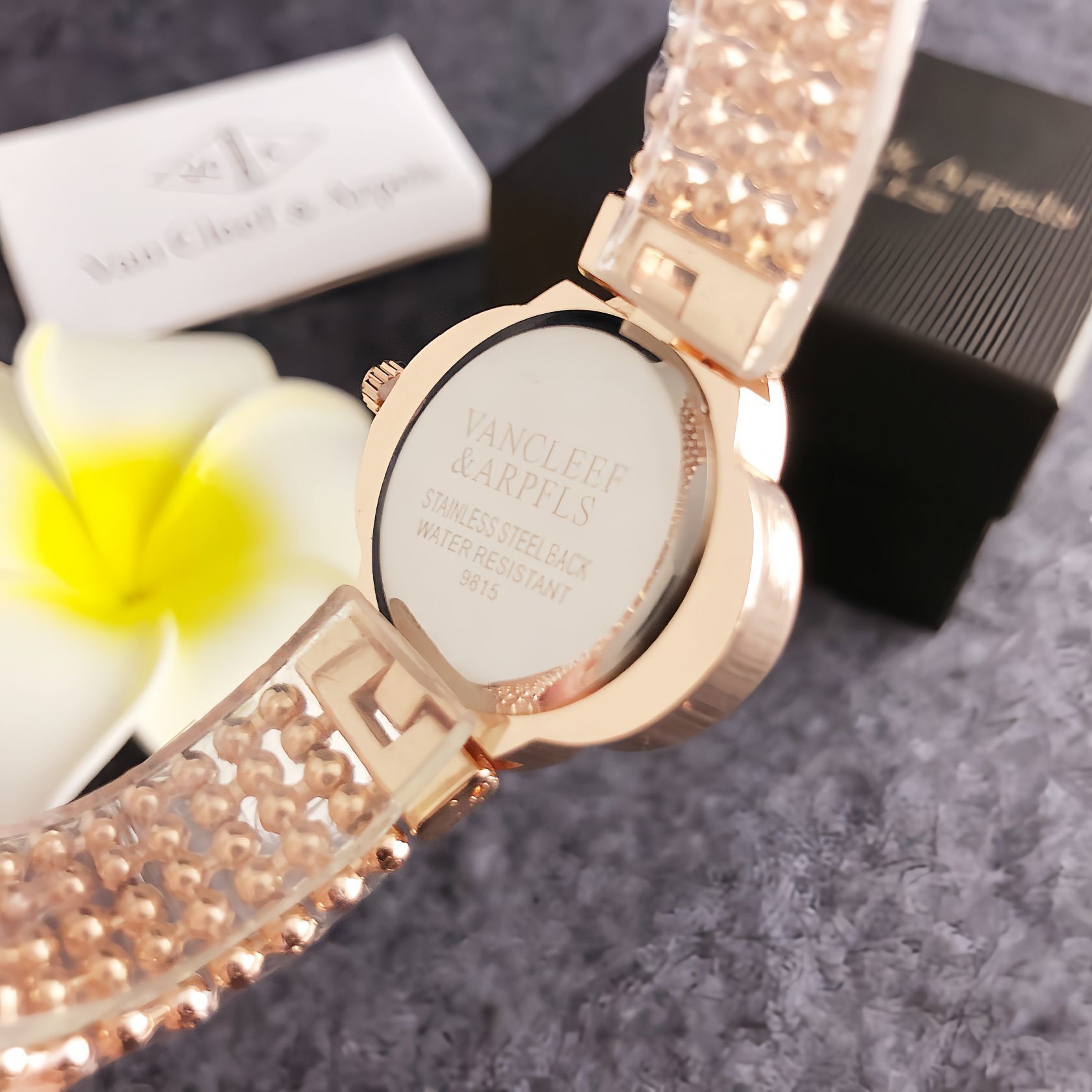 VCA-19.99$-A5908 gallery