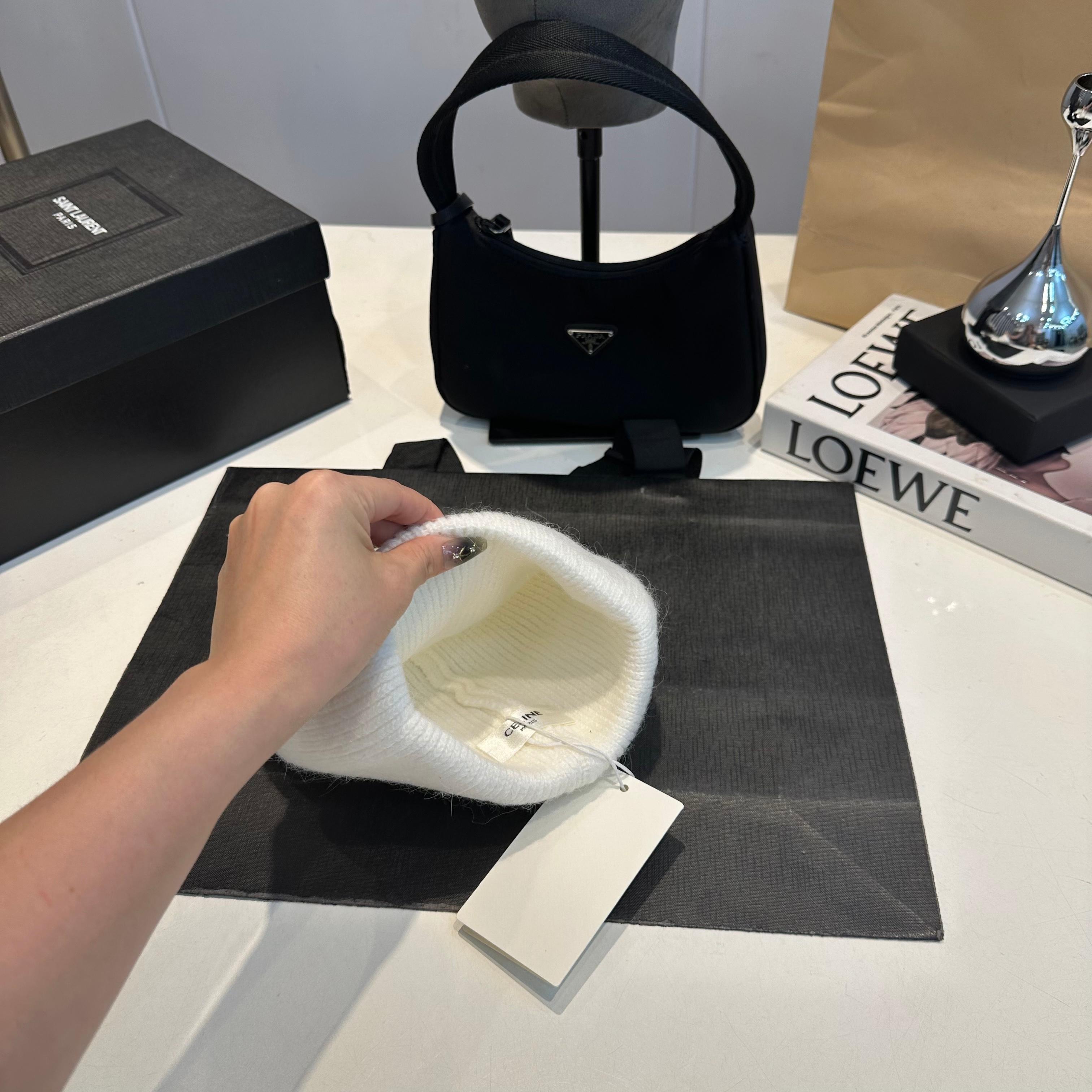 Celine-18.99$-A5895 gallery