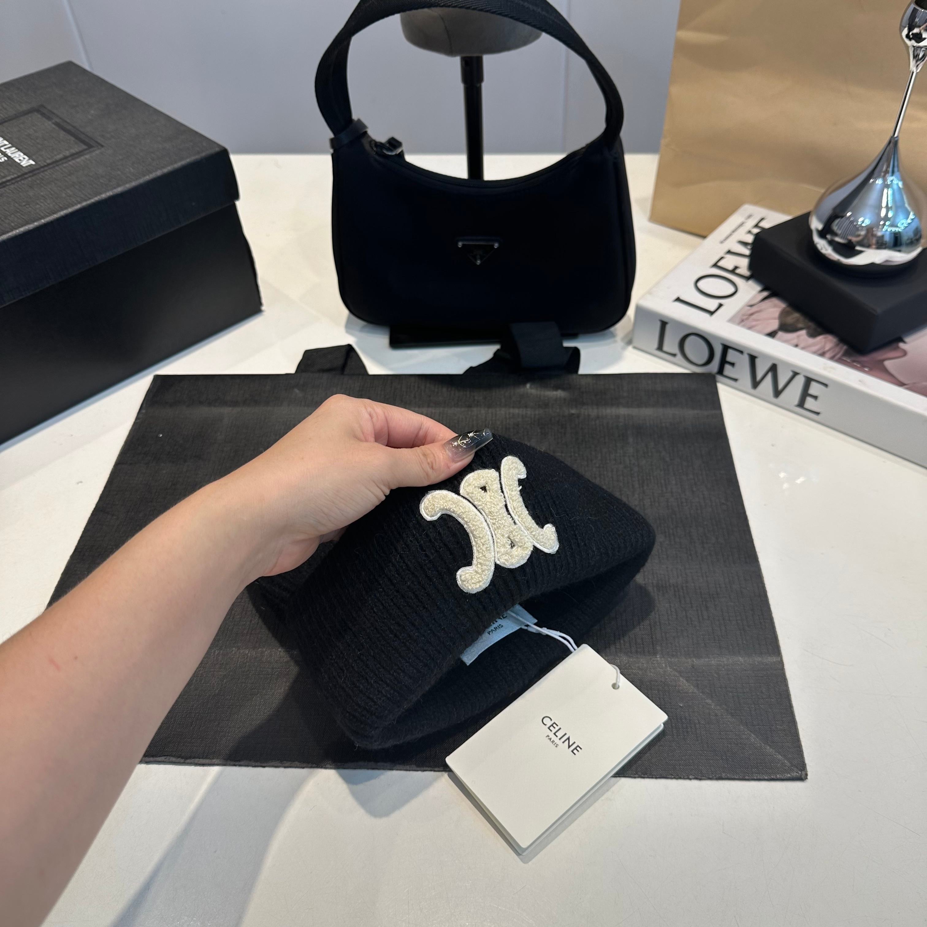 Celine-18.99$-A5895 gallery