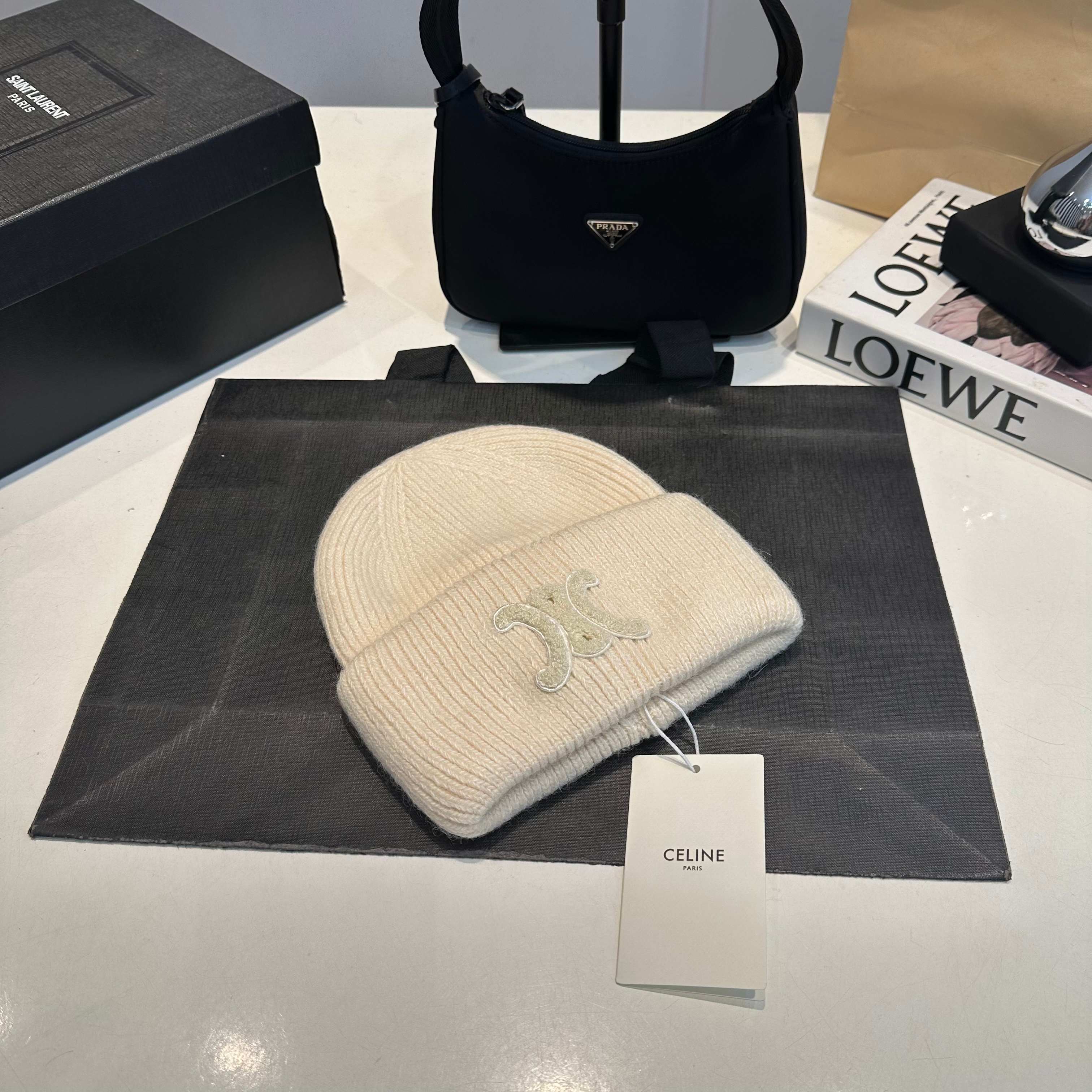 Celine-18.99$-A5895 gallery