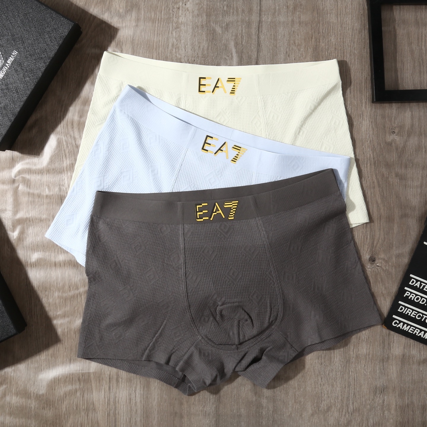 Armani-27.99$-A5832 gallery