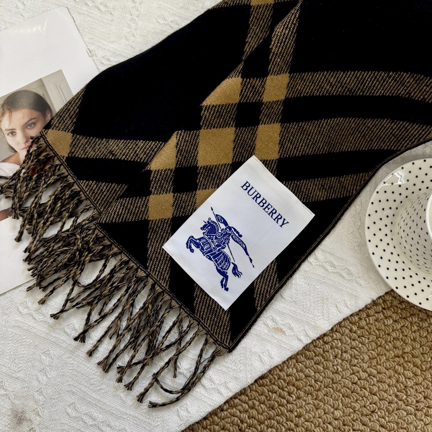 Burberry-24.99$-A5805 gallery