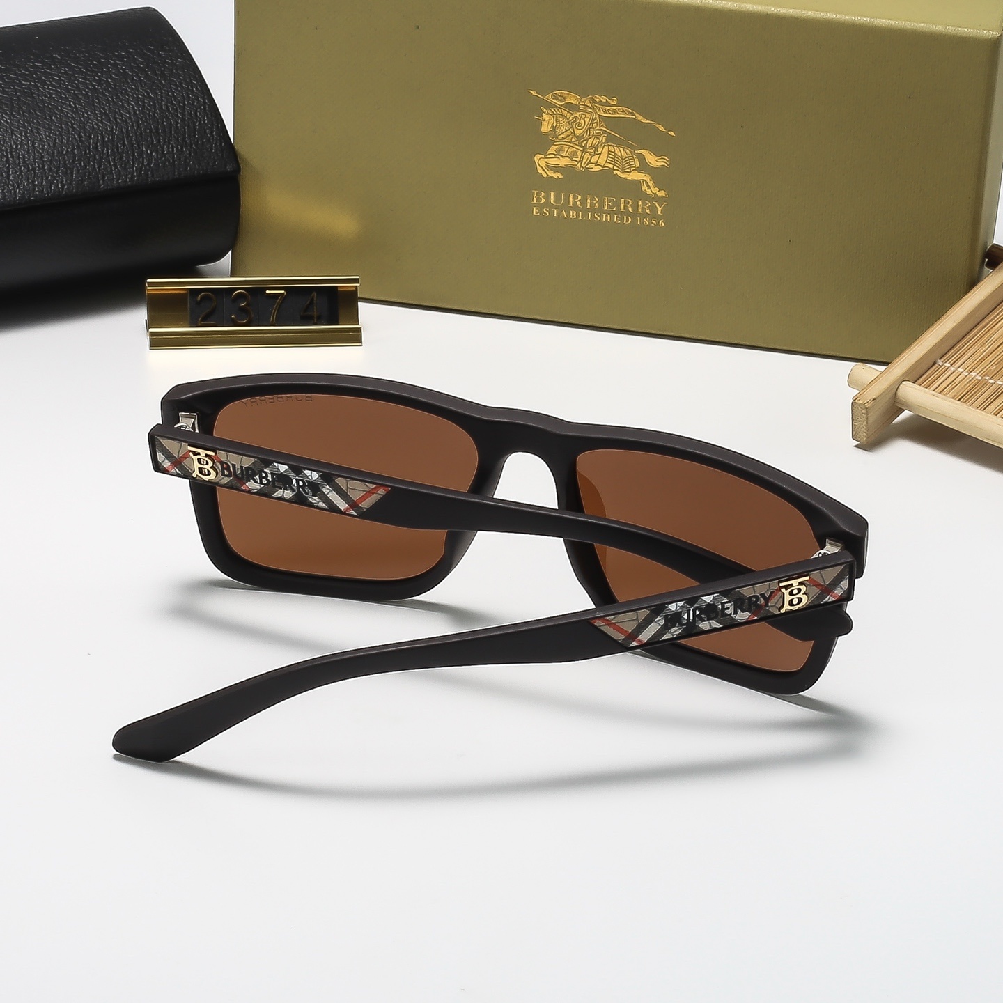 Burberry-17.99/24.99$-B2372 gallery