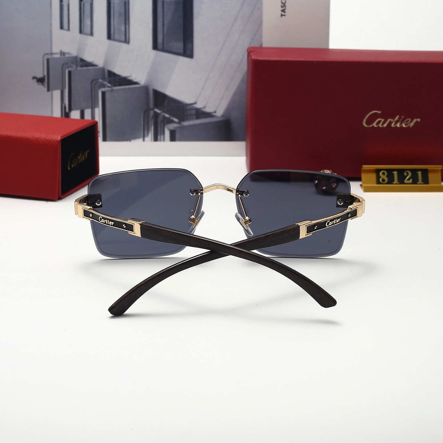 Cartier-17.99/24.99$-B8121 gallery