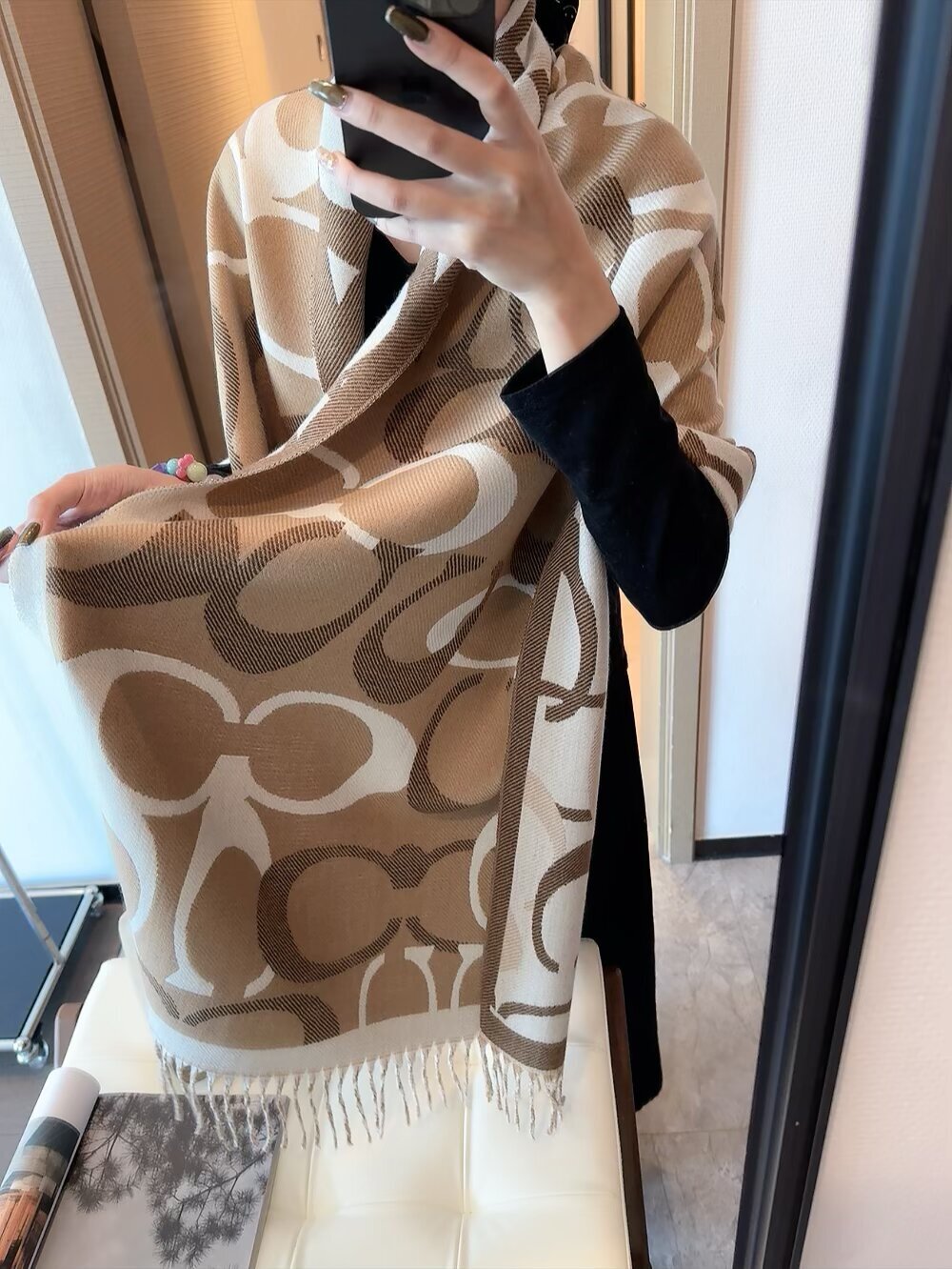 Coach-24.99$-A5851 gallery