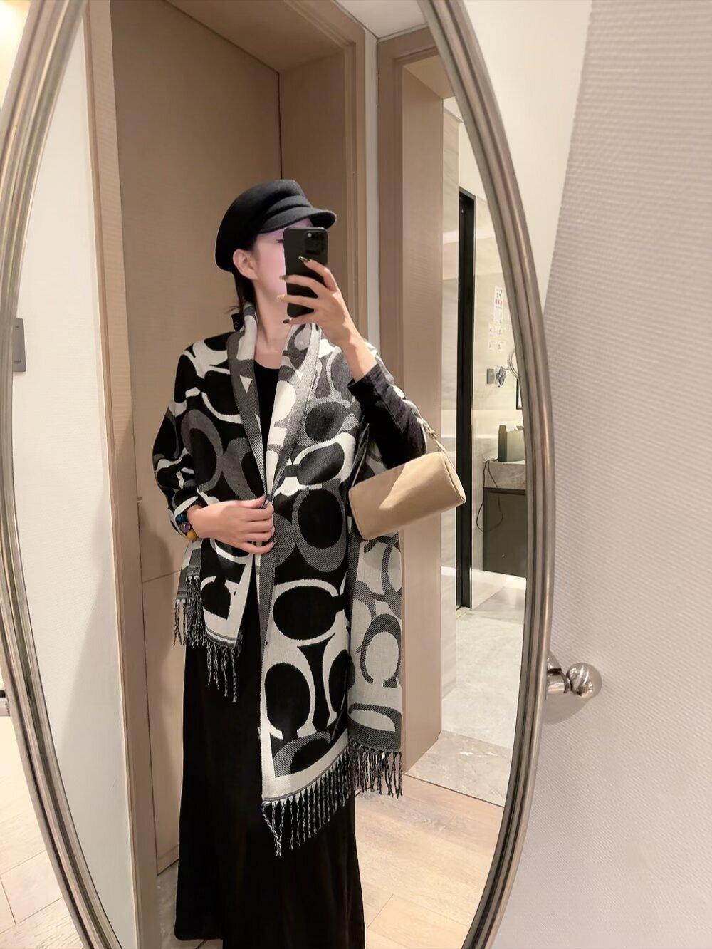 Coach-24.99$-A5851 gallery