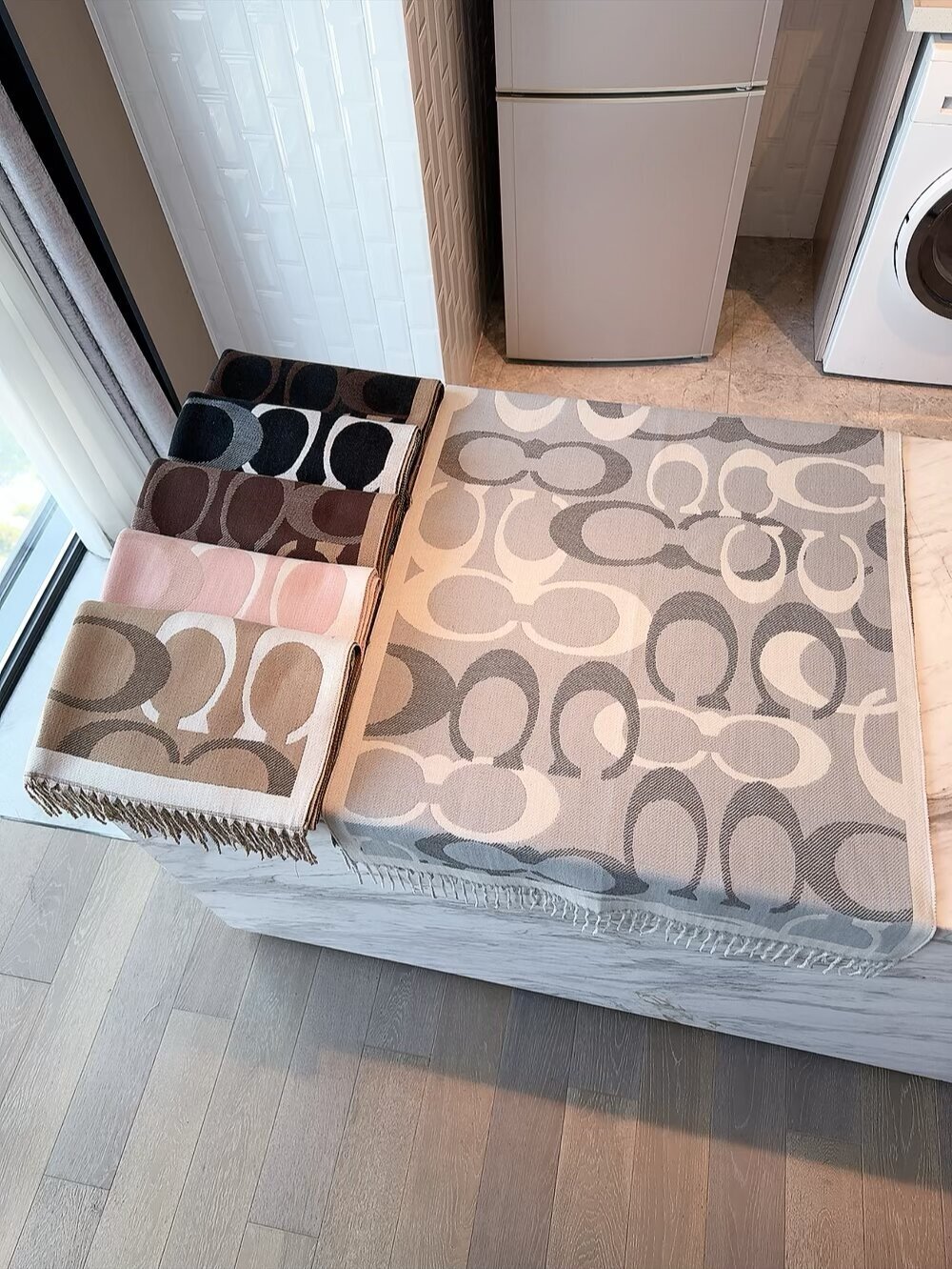 Coach-24.99$-A5851 gallery