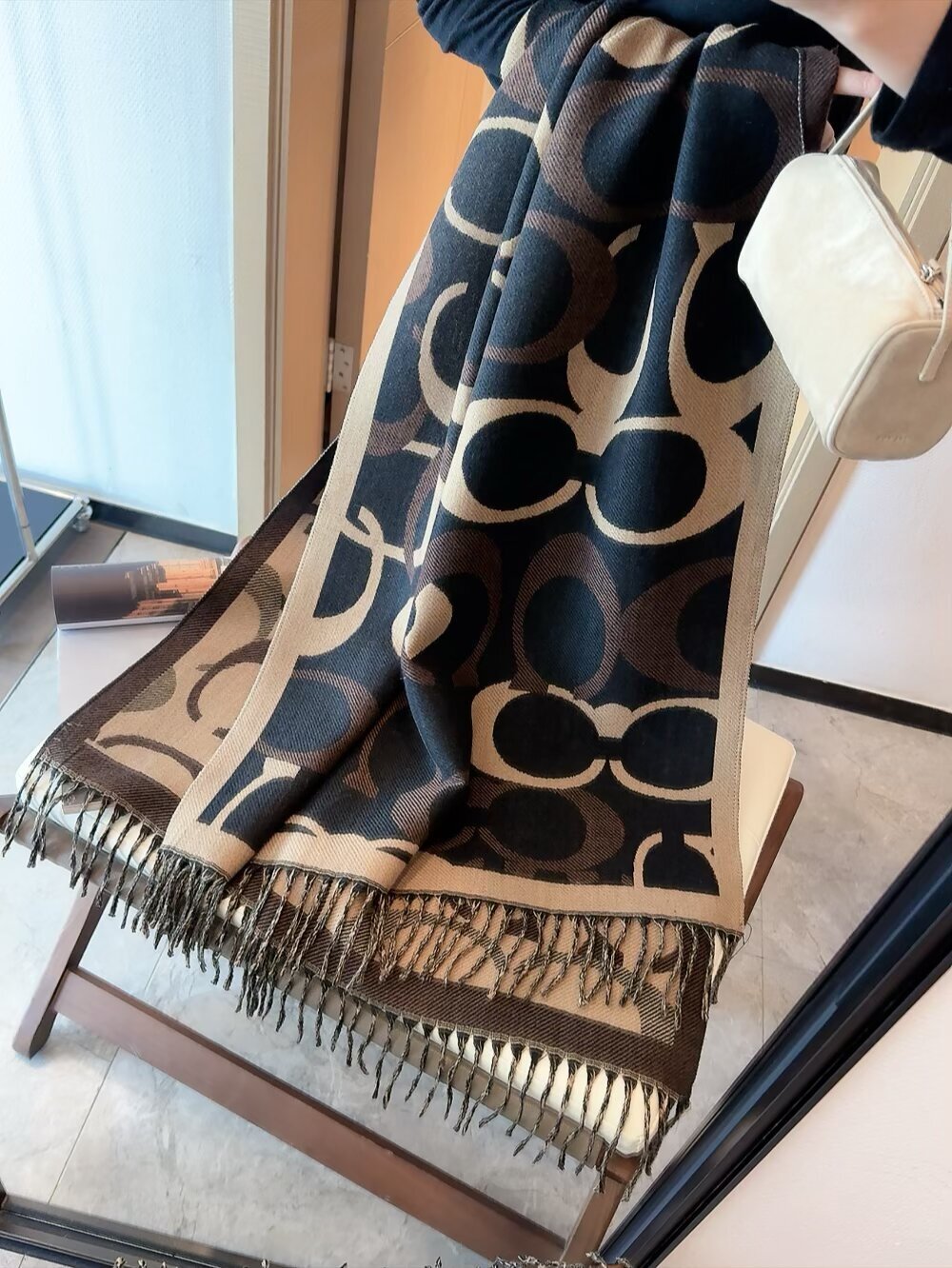 Coach-24.99$-A5851 gallery