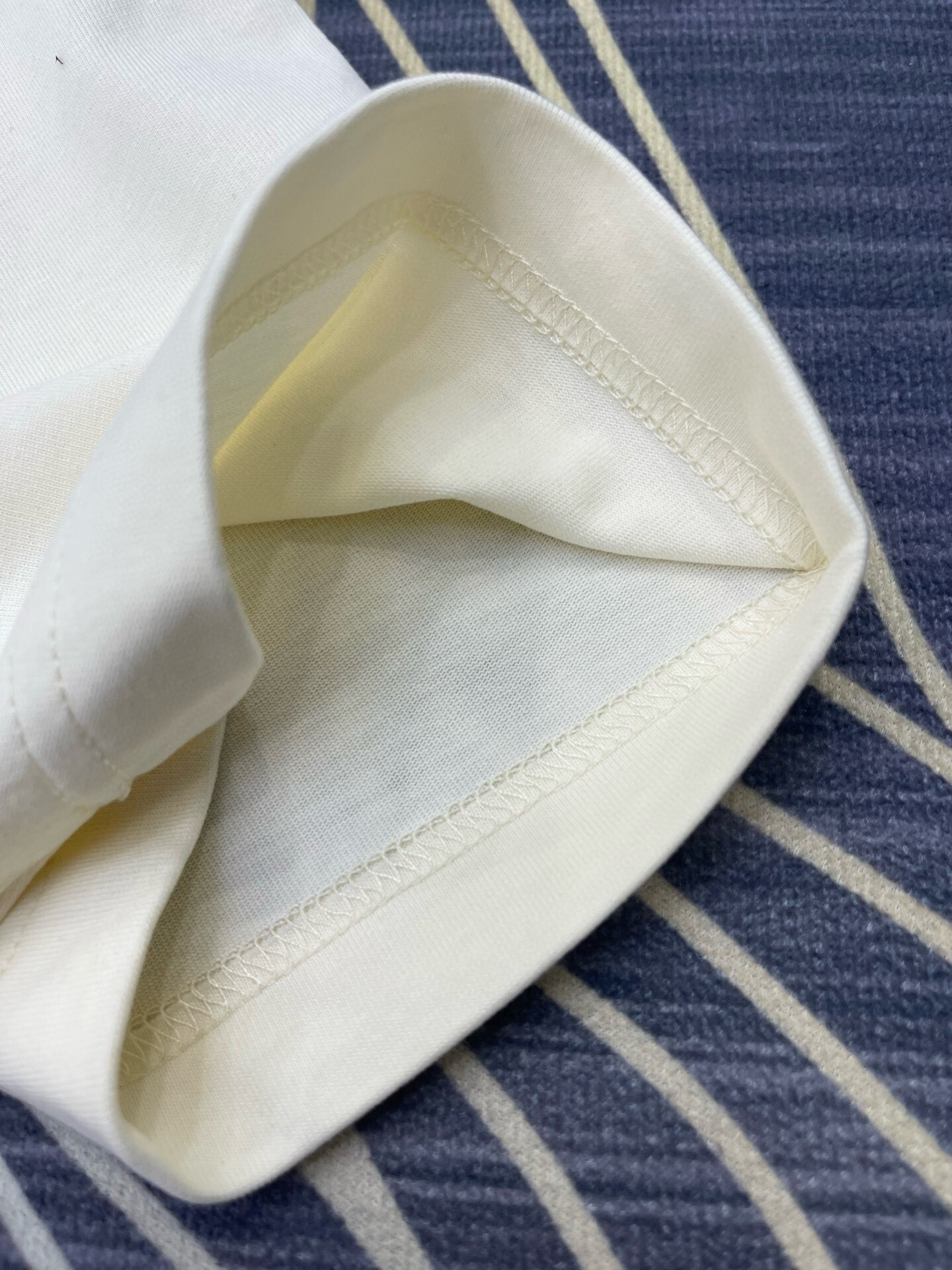 Gucci-39.99$-A4609 gallery