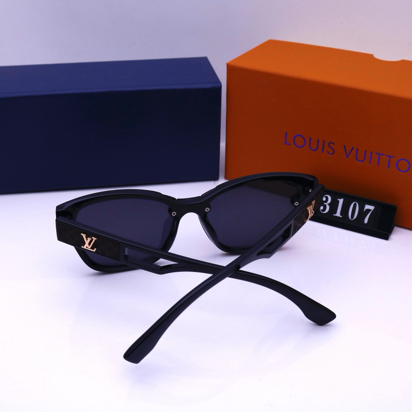 LV-17.99/24.99$-B3107 gallery