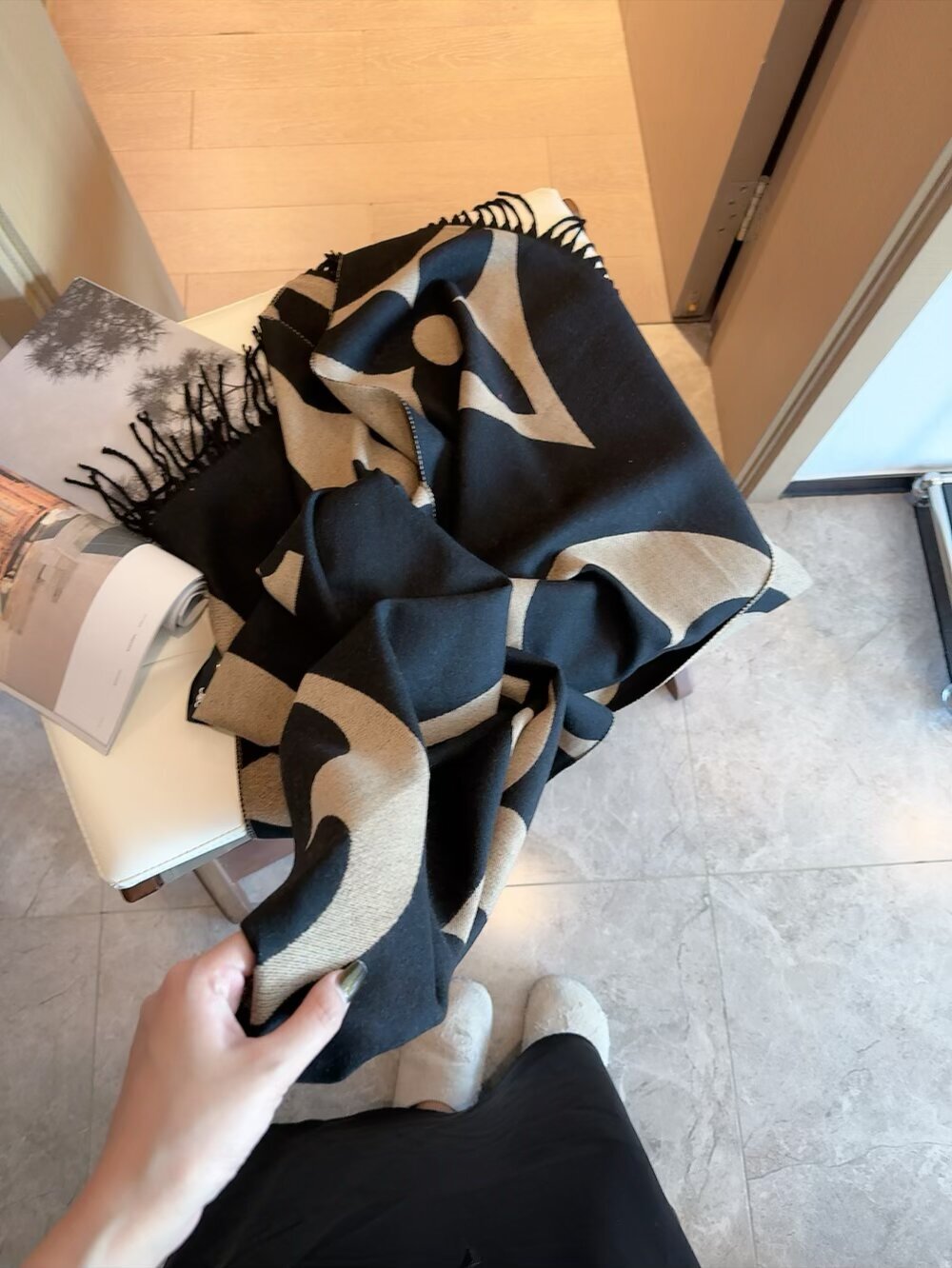 LV-24.99$-A5784 gallery