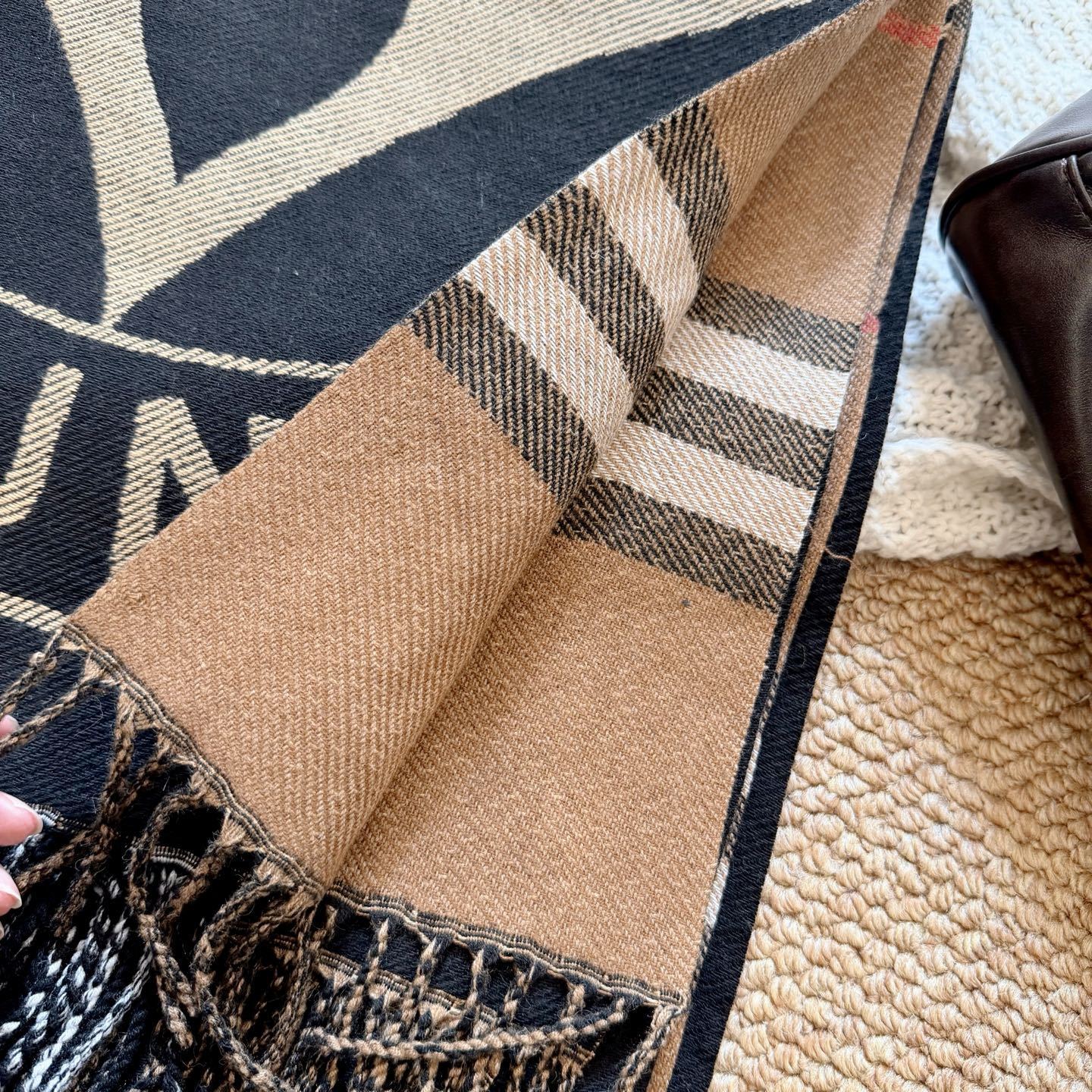 LV-26.99$-A5466 gallery