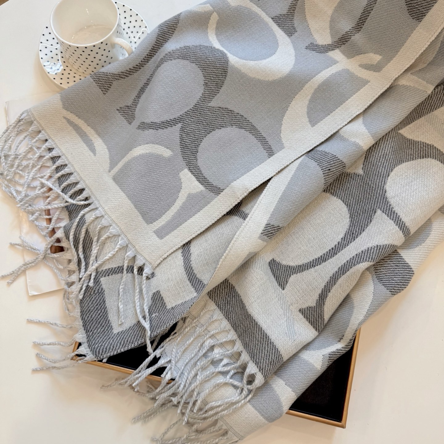 LV-26.99$-A5849 gallery