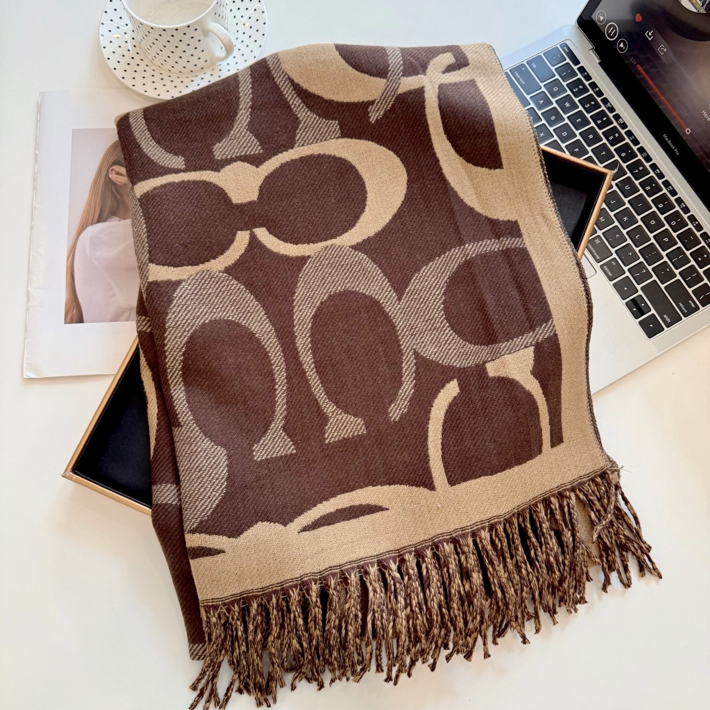 LV-26.99$-A5849 gallery