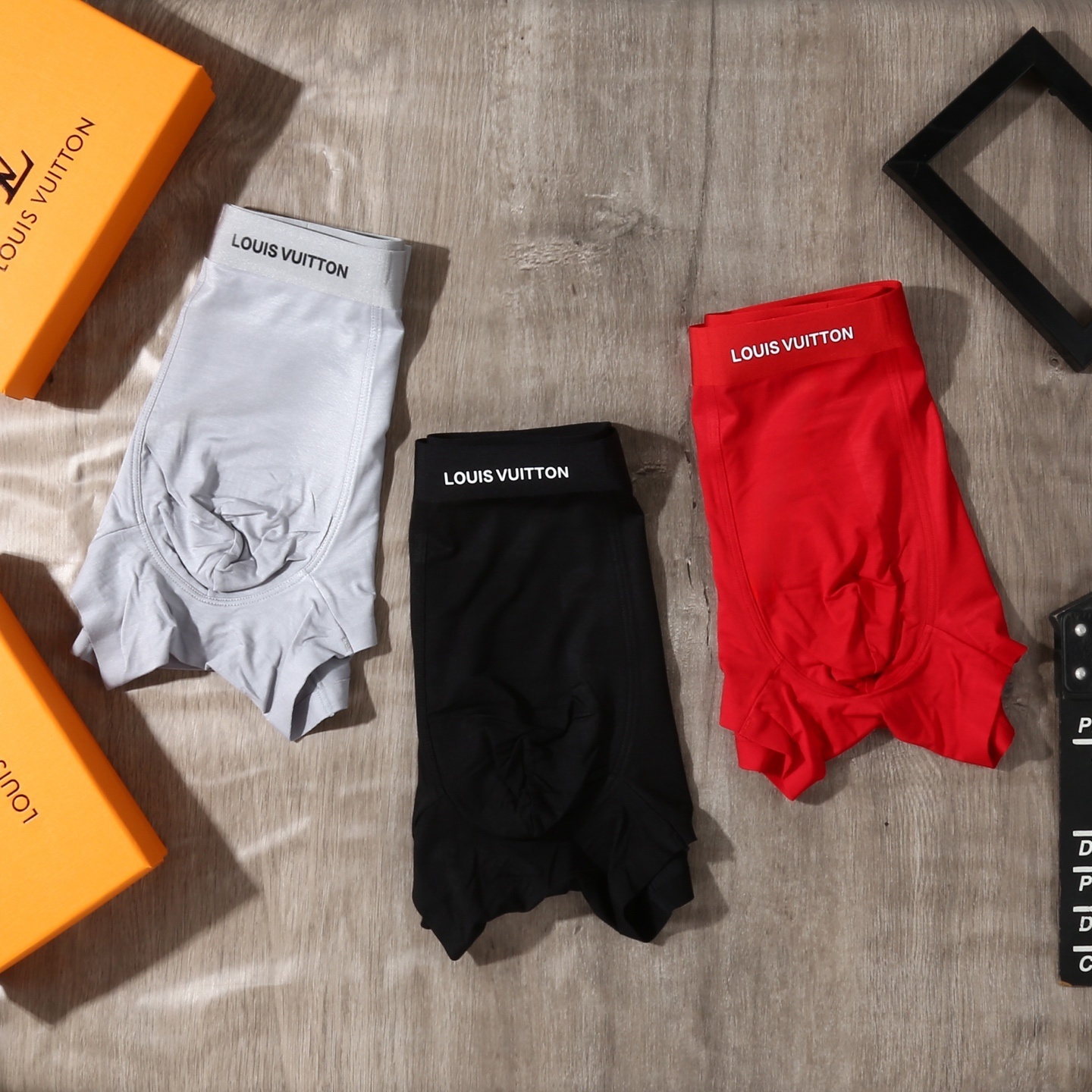 LV-27.99$-A5835 gallery