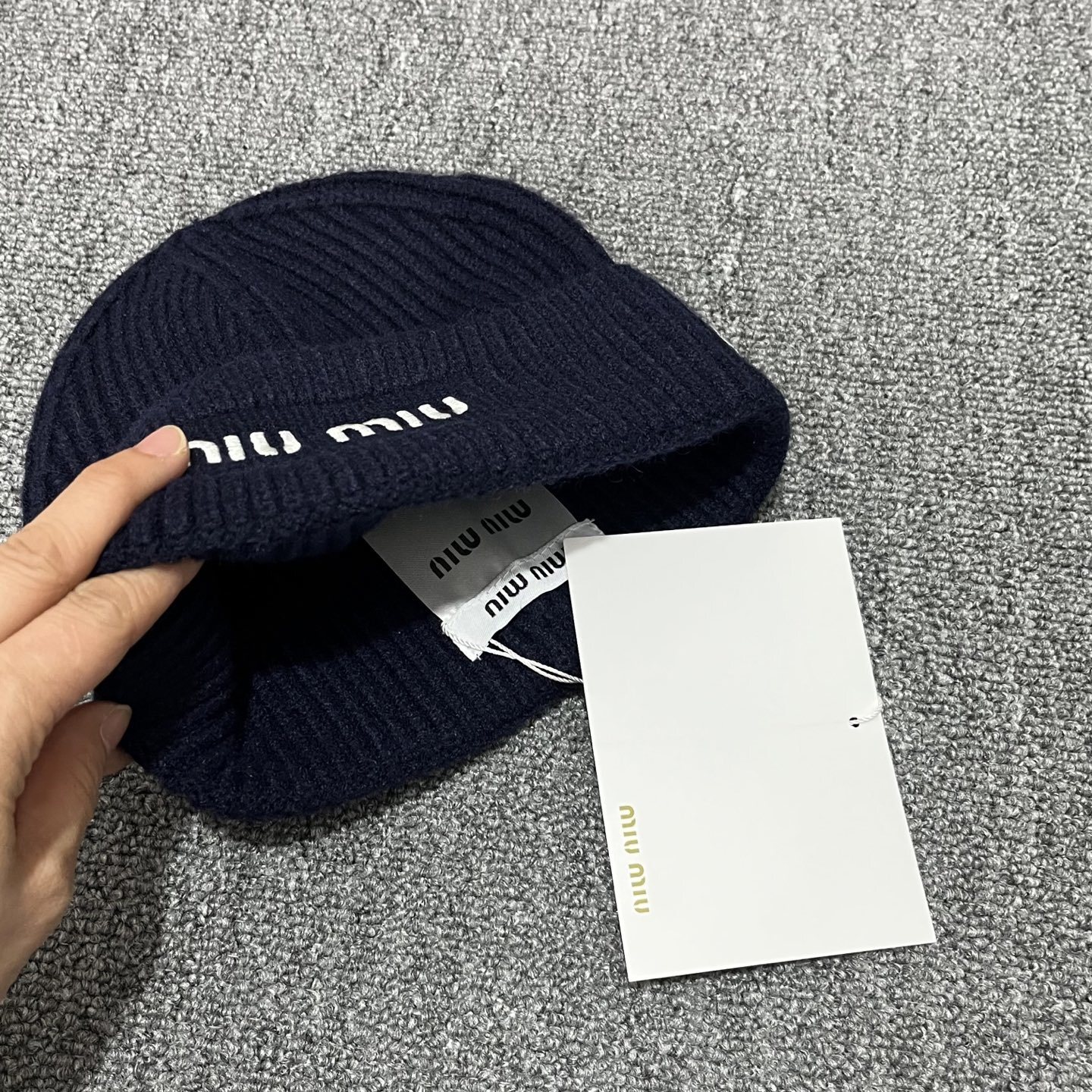 Miu Miu-19.99$-A5516 gallery