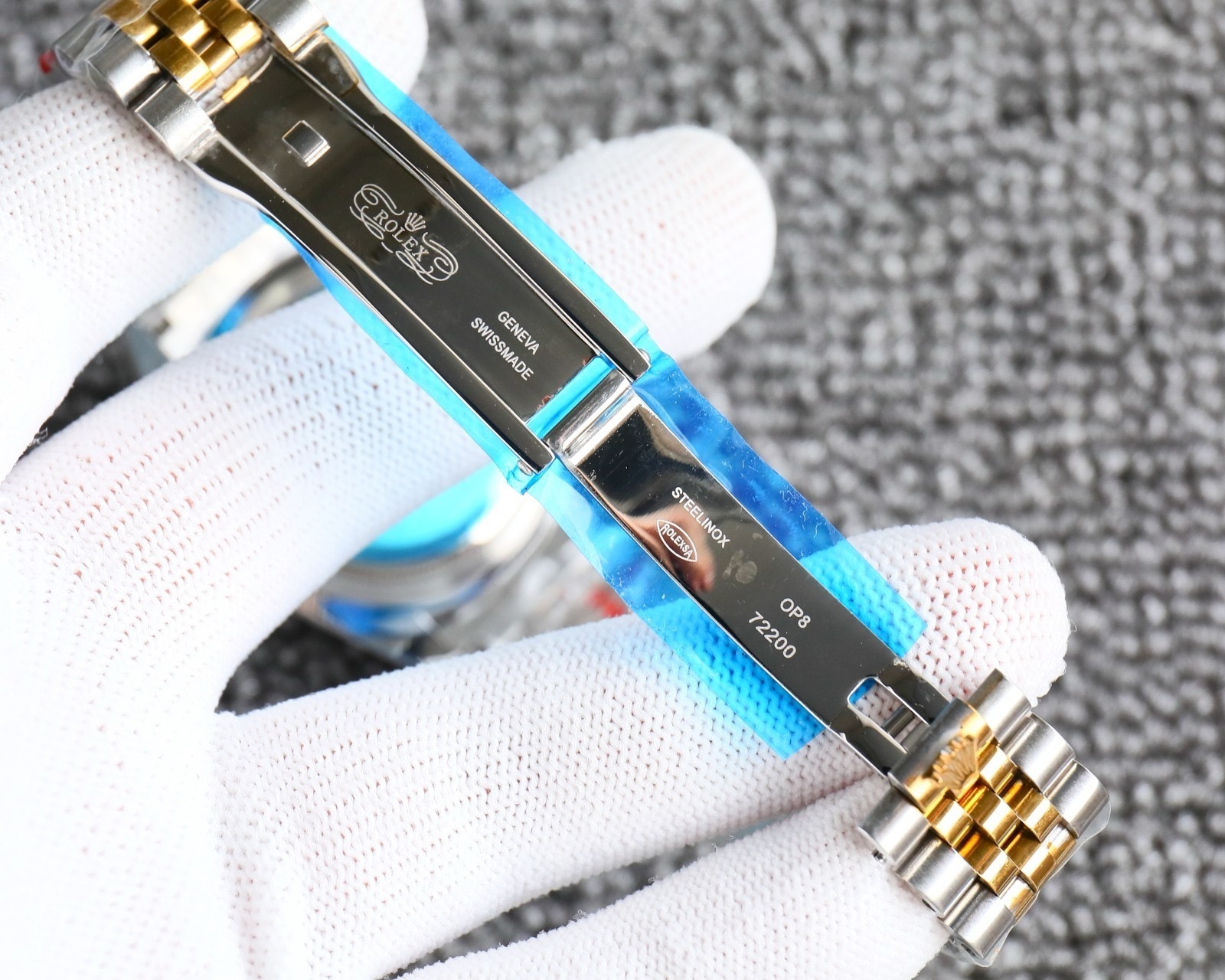 $108-LDN-786  R劳 gallery