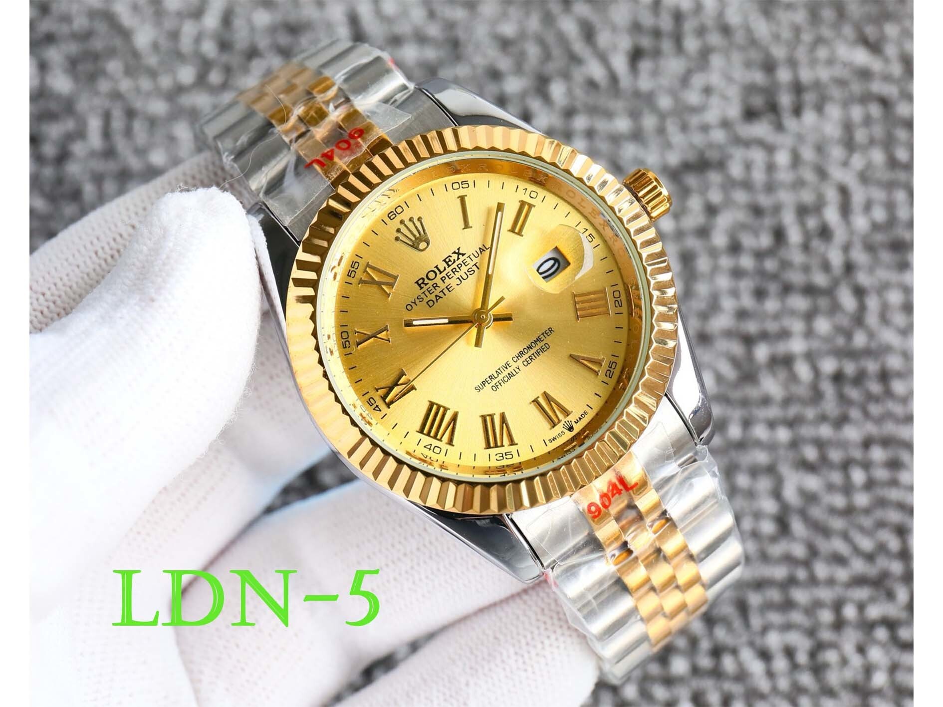 $108-LDN-786  R劳 gallery