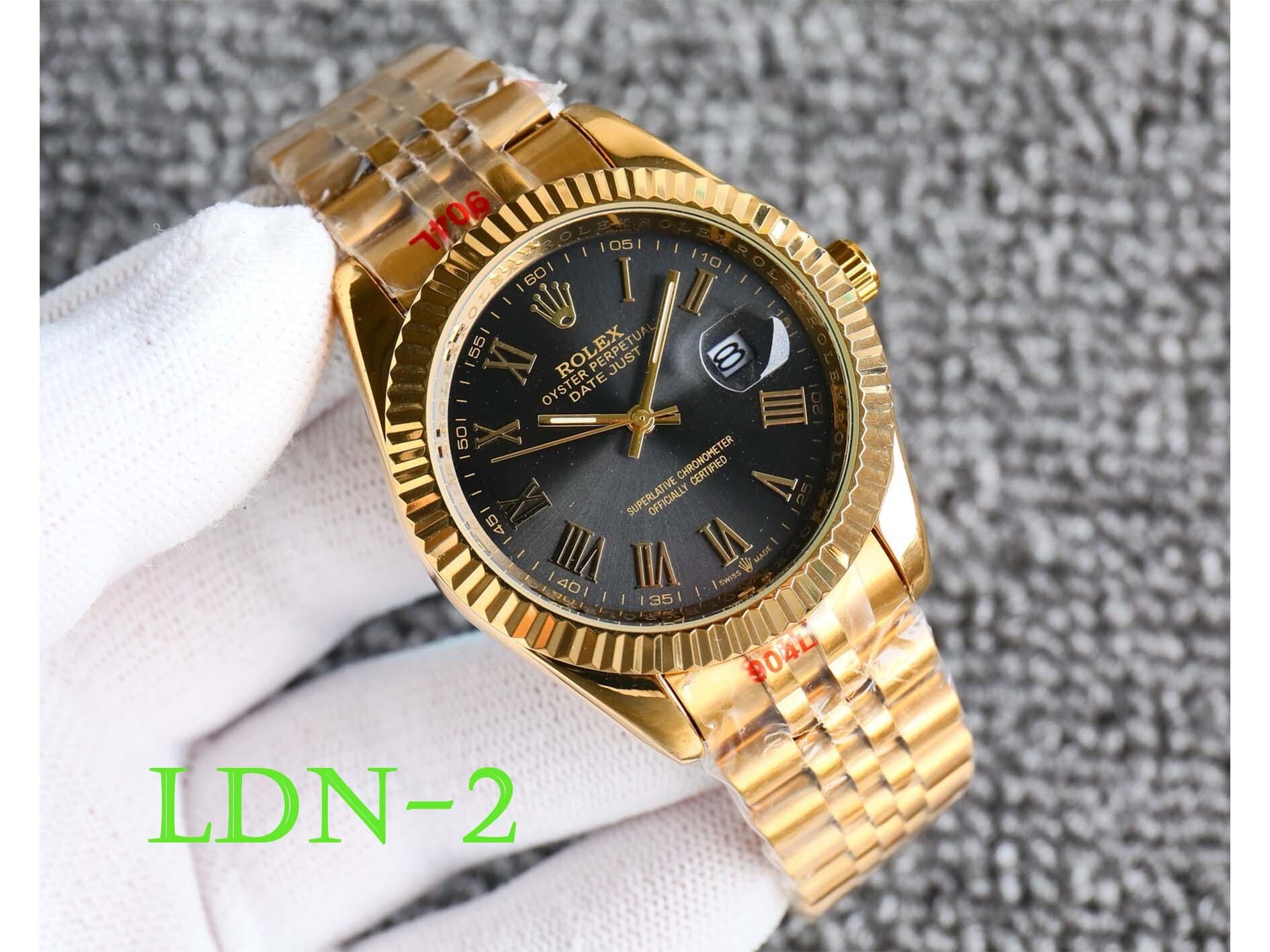 $108-LDN-786  R劳 gallery