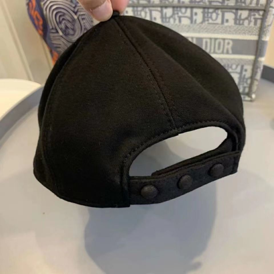 $31.99-LDN-693 Burbe gallery