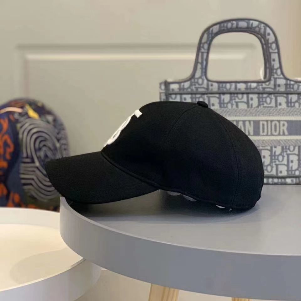 $31.99-LDN-693 Burbe gallery