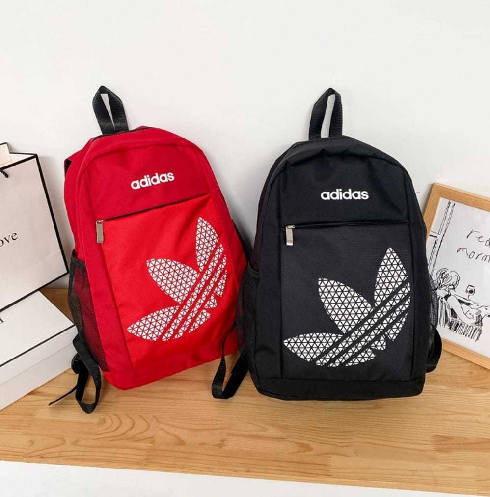 $32-LDN-599 AD gallery