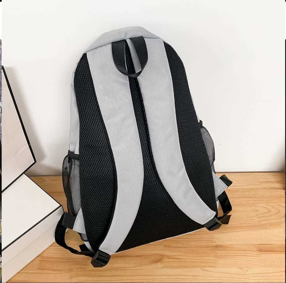 $32-LDN-599 AD gallery