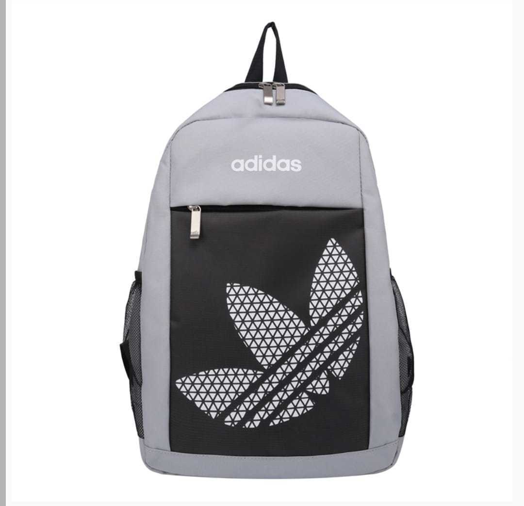 $32-LDN-599 AD gallery