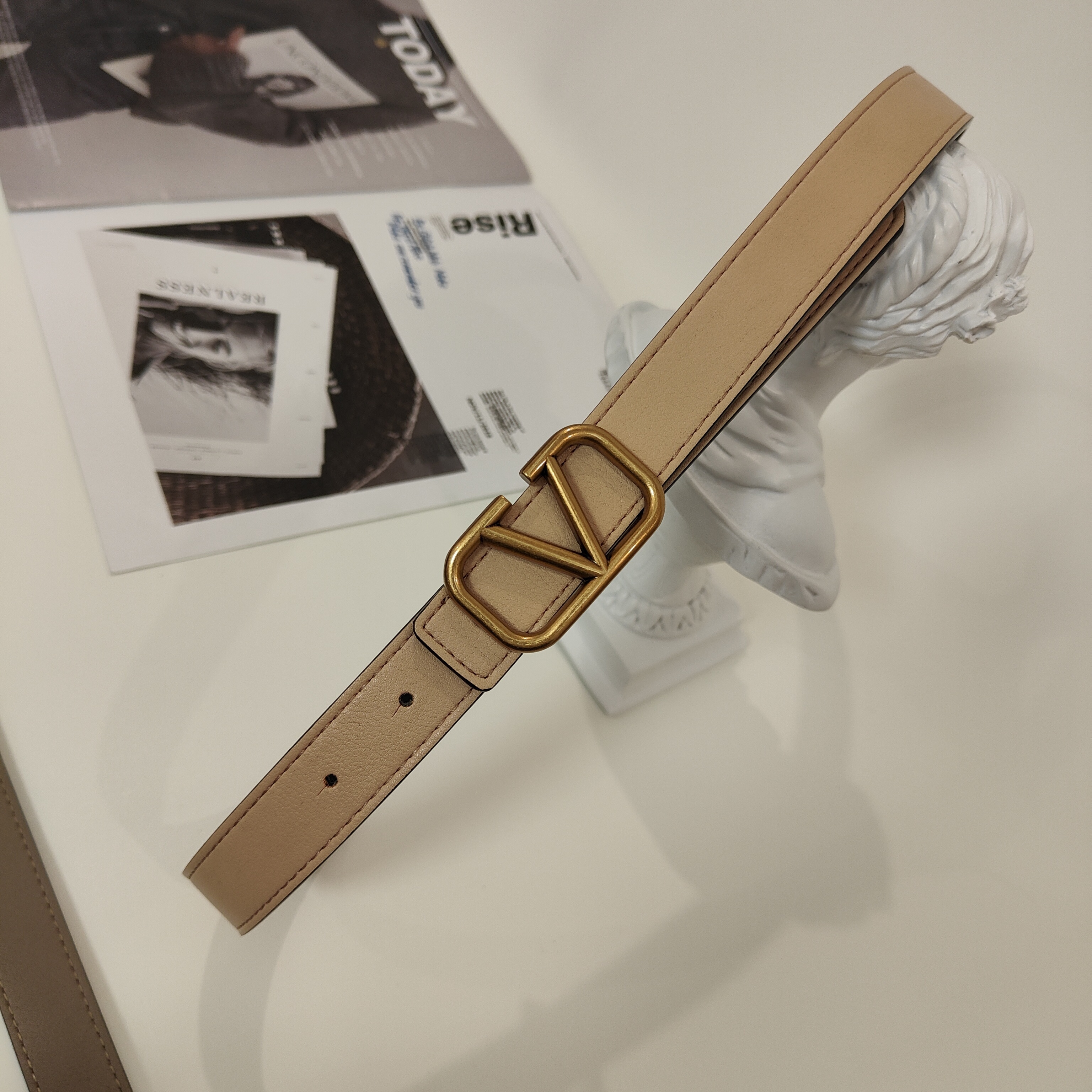 $33-LDN-365 Vato gallery