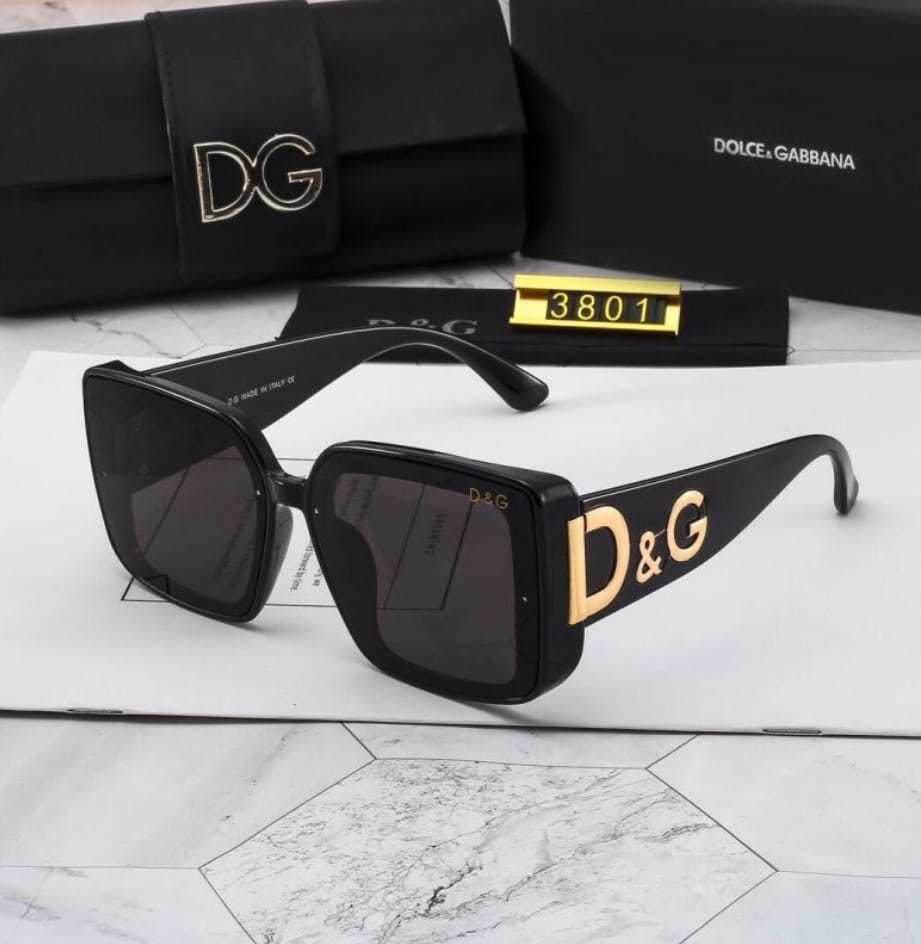 $33-LDN-419 D&G gallery