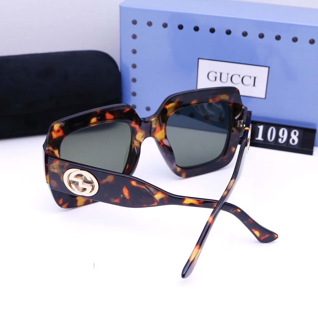 $35-LDN-221 GCI gallery