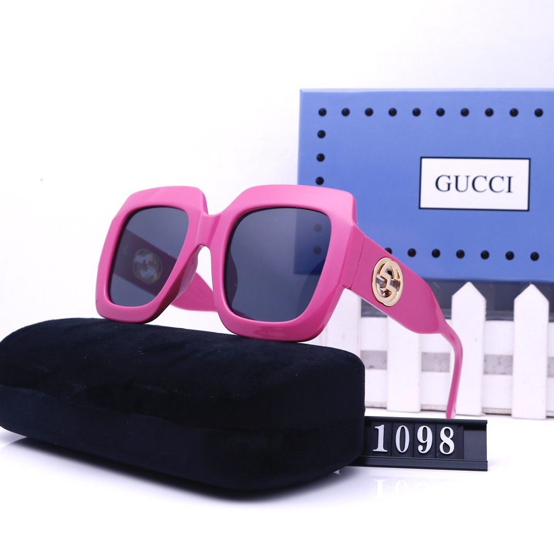 $35-LDN-221 GCI gallery