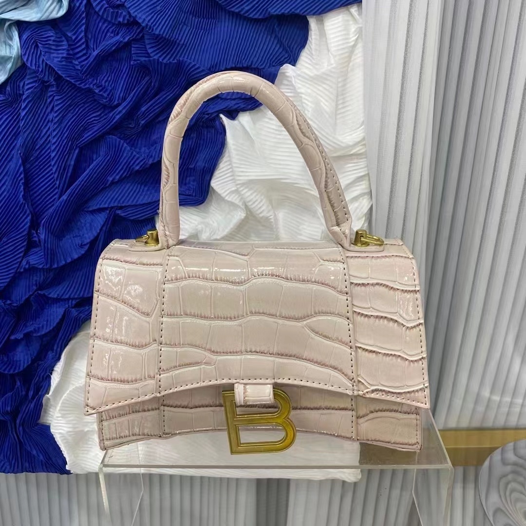 $35.88-LDN-649 BACGA gallery