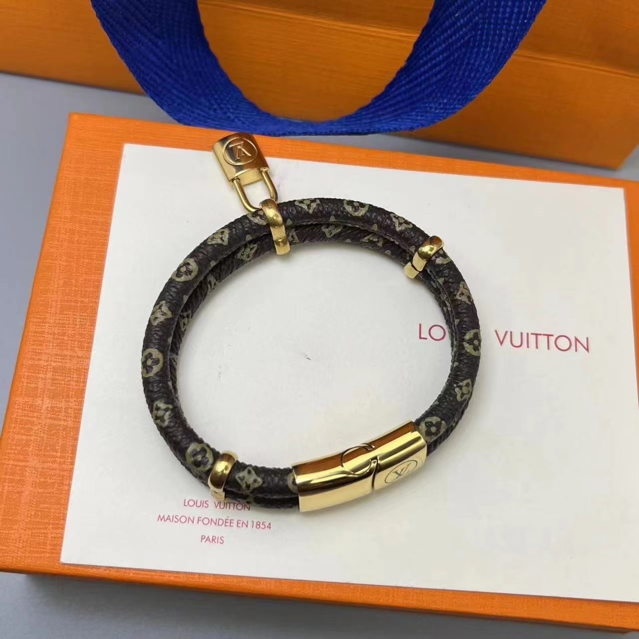 $38-LDN-314 LV gallery