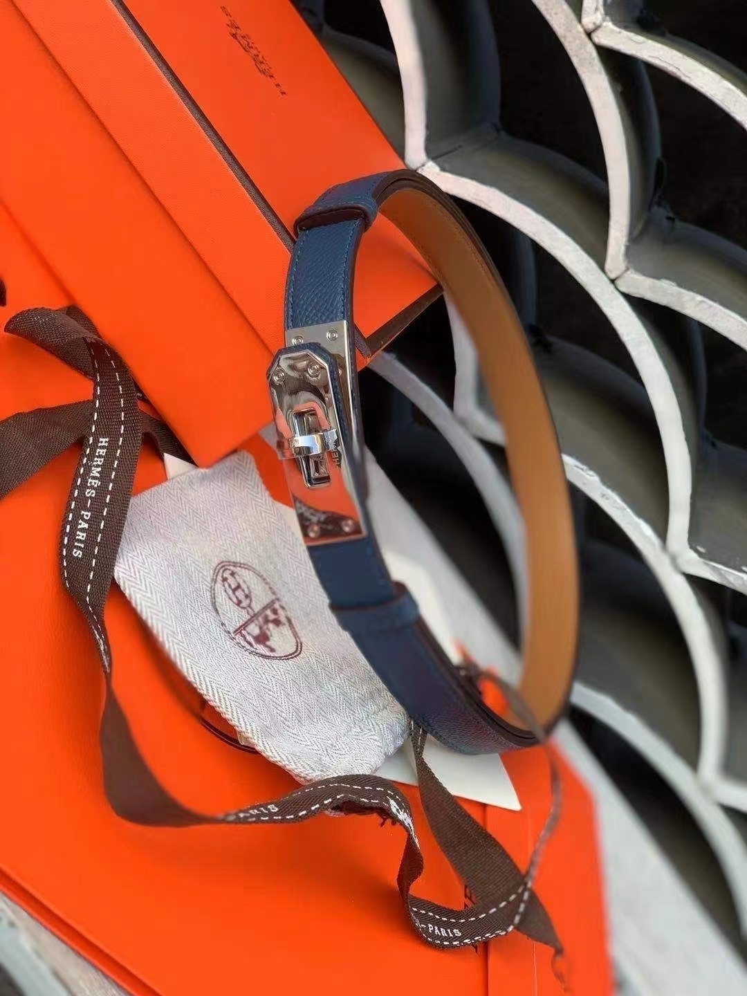 $38-LDN-747 HERM gallery