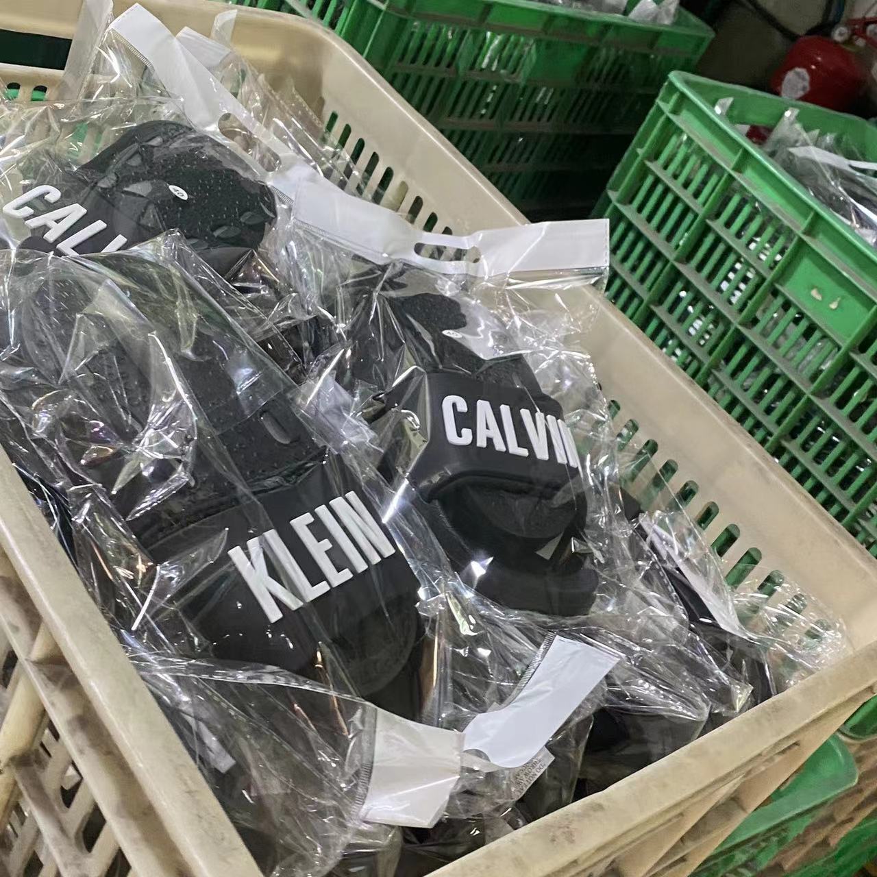 $38.66-LDN-566 CK gallery