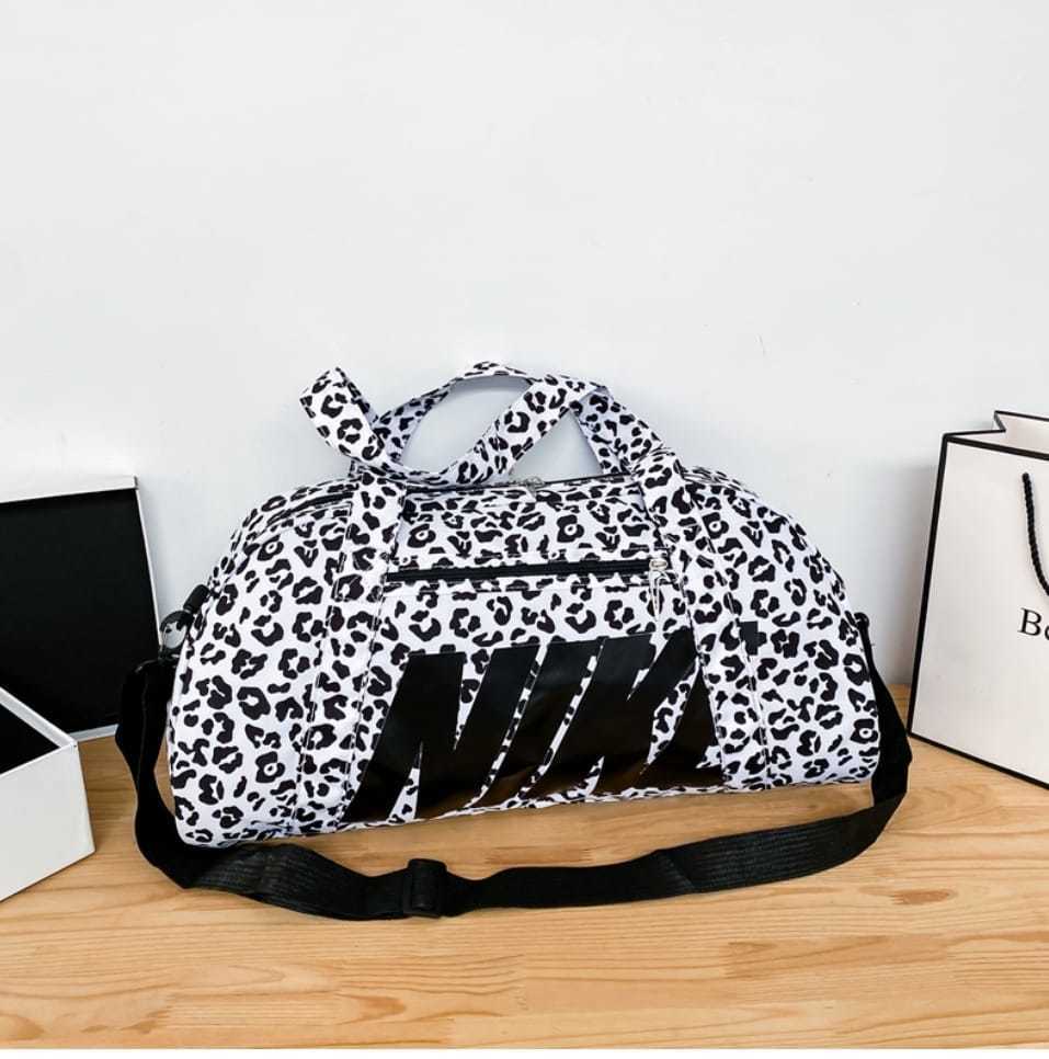 $39-LDN-193 NK gallery