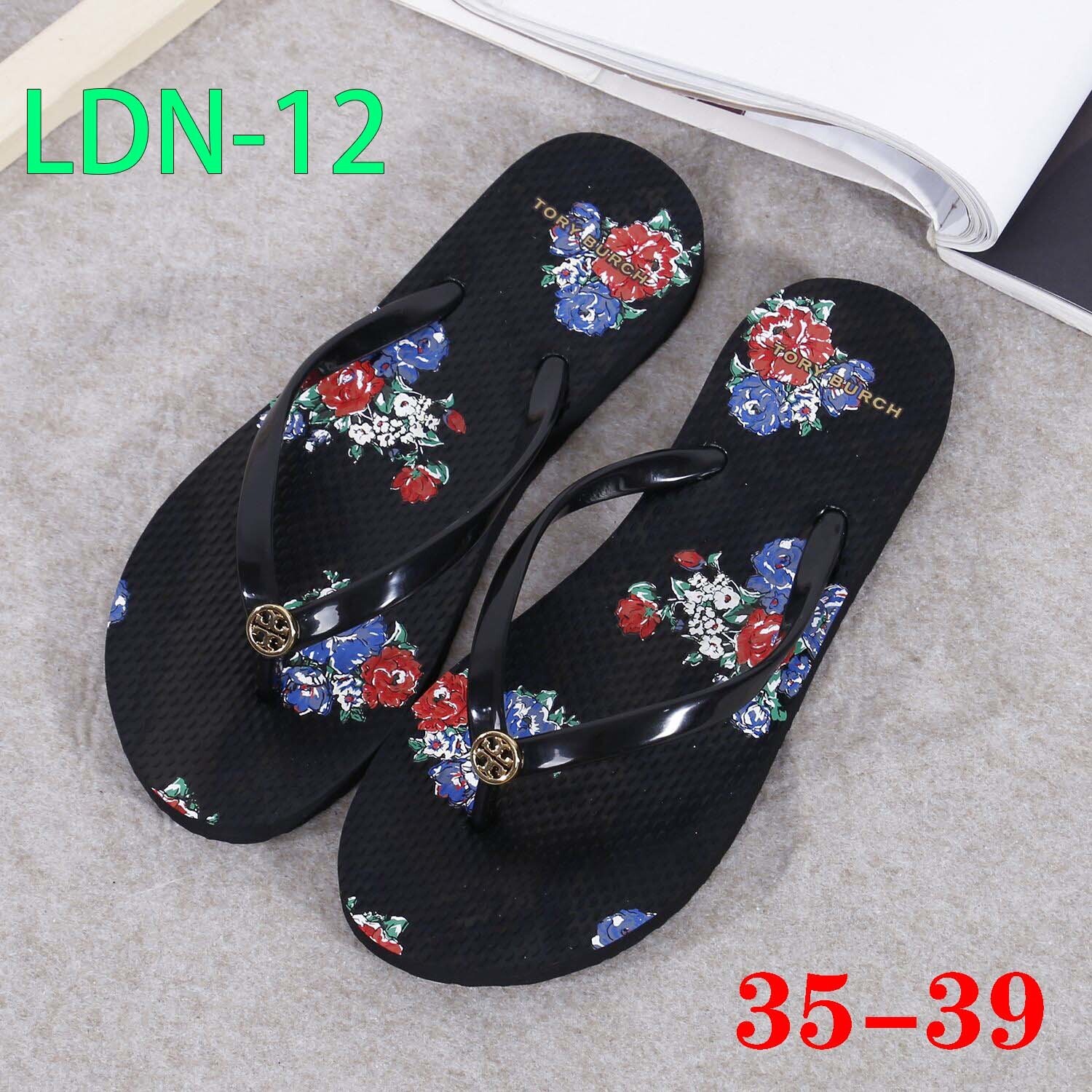 $39-LDN-554 T B gallery