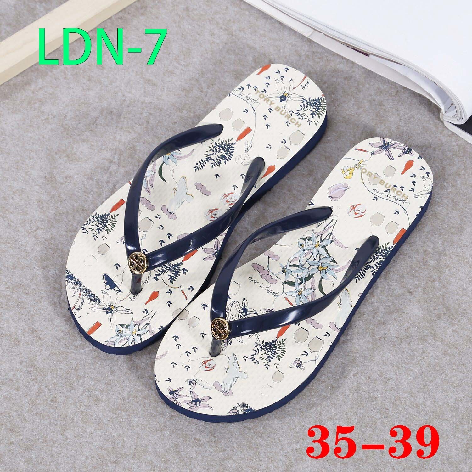 $39-LDN-554 T B gallery