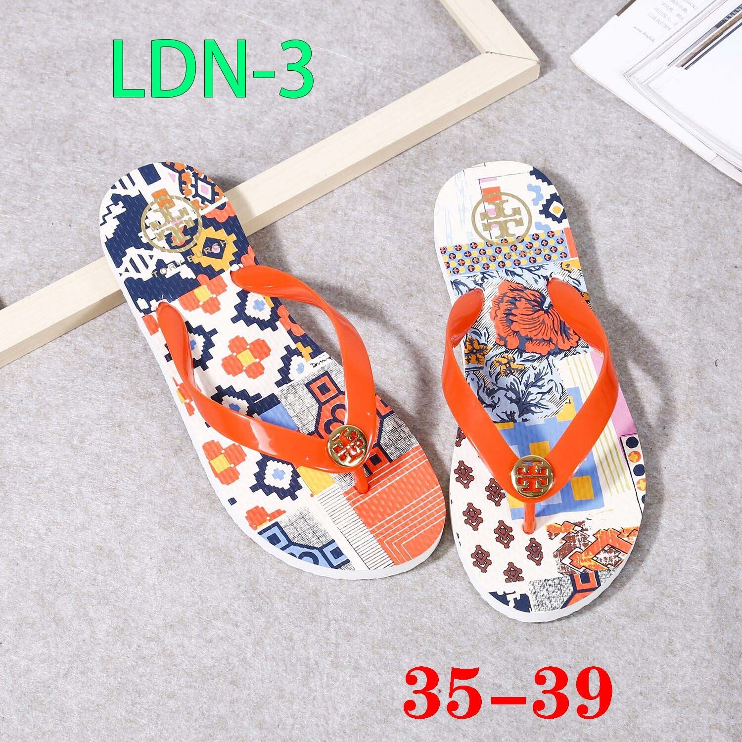 $39-LDN-554 T B gallery