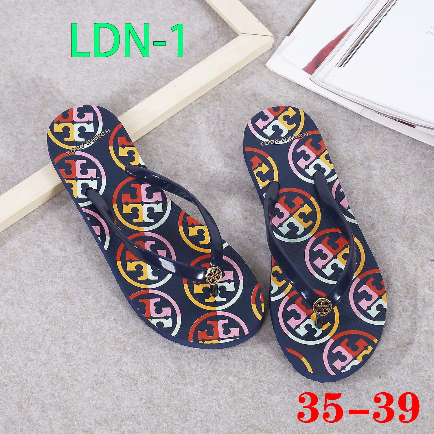 $39-LDN-554 T B gallery