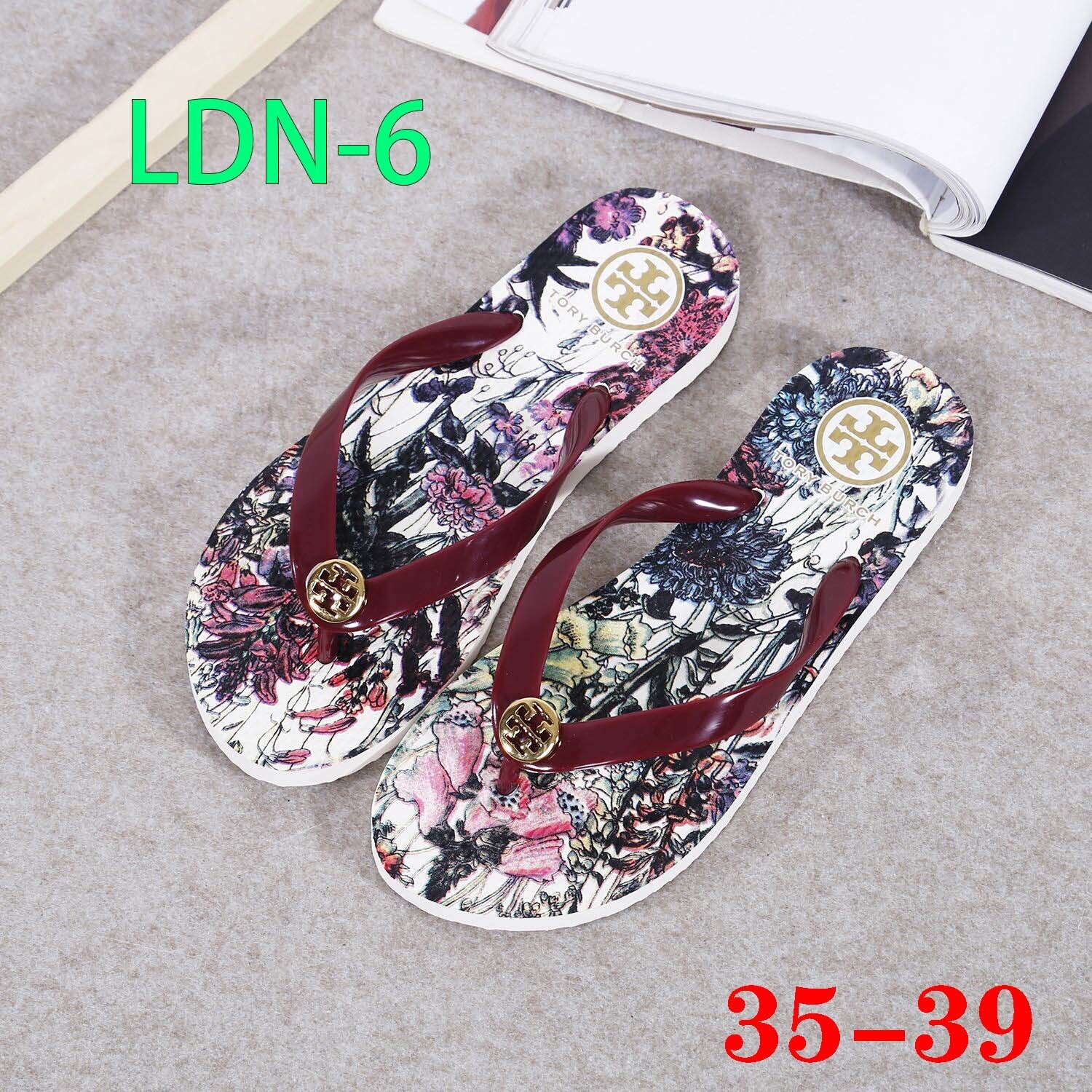 $39-LDN-554 T B gallery