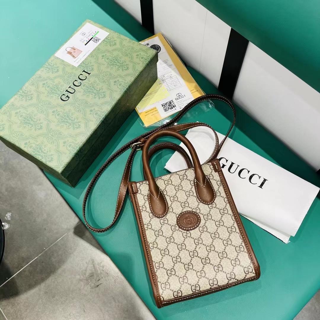 $40-LDN-210 GCI gallery