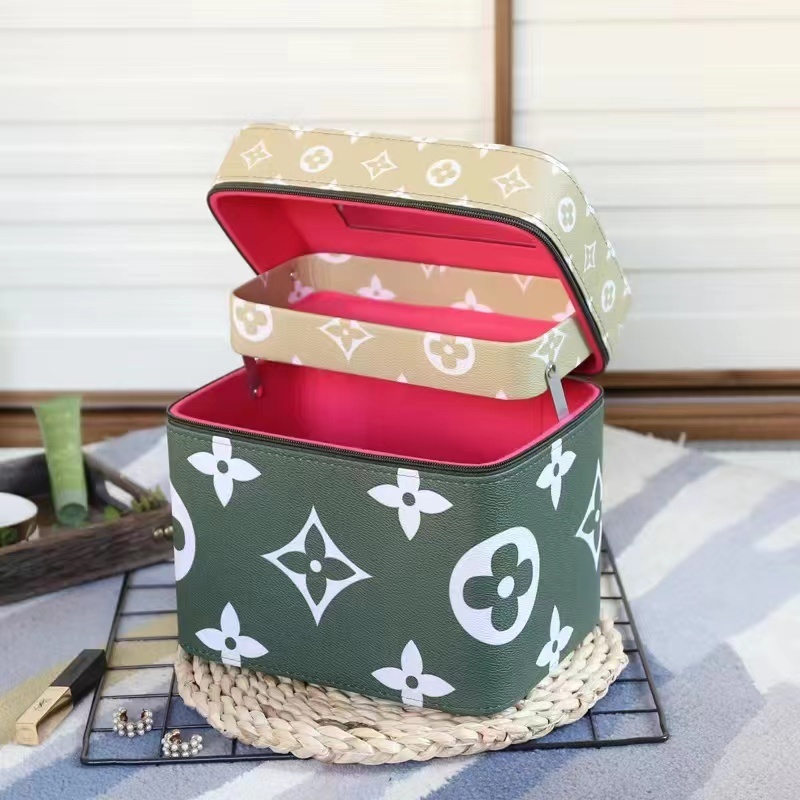 $40-LDN-288 LV gallery