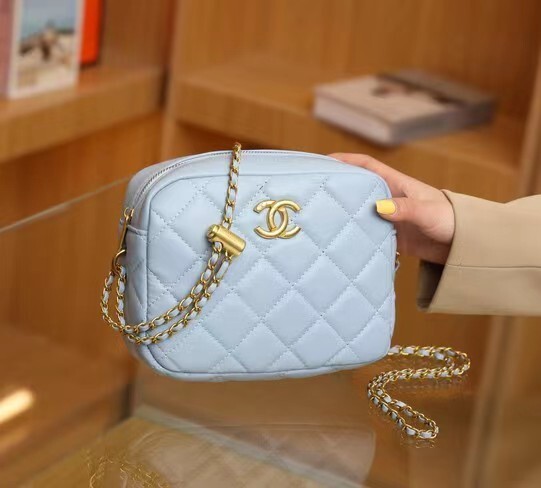 $41-LDN-344 CHA gallery