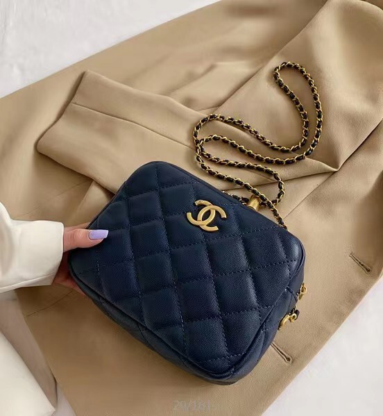 $41-LDN-344 CHA gallery