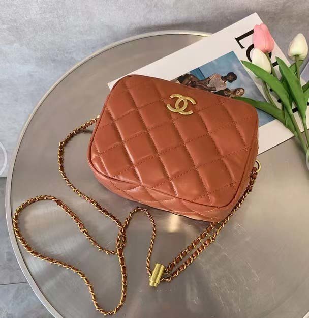 $41-LDN-344 CHA gallery