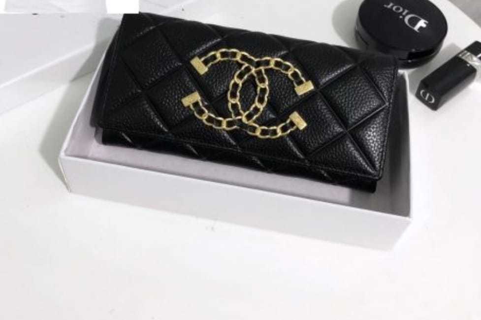 $41-LDN-772 wallets gallery