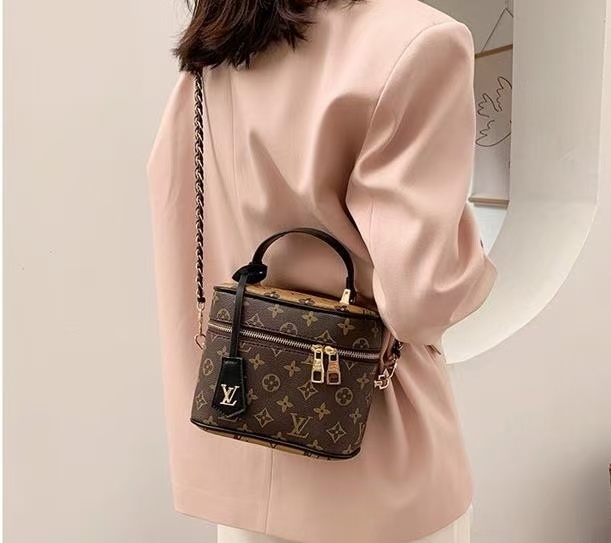 $41.89-LDN-286 LV gallery